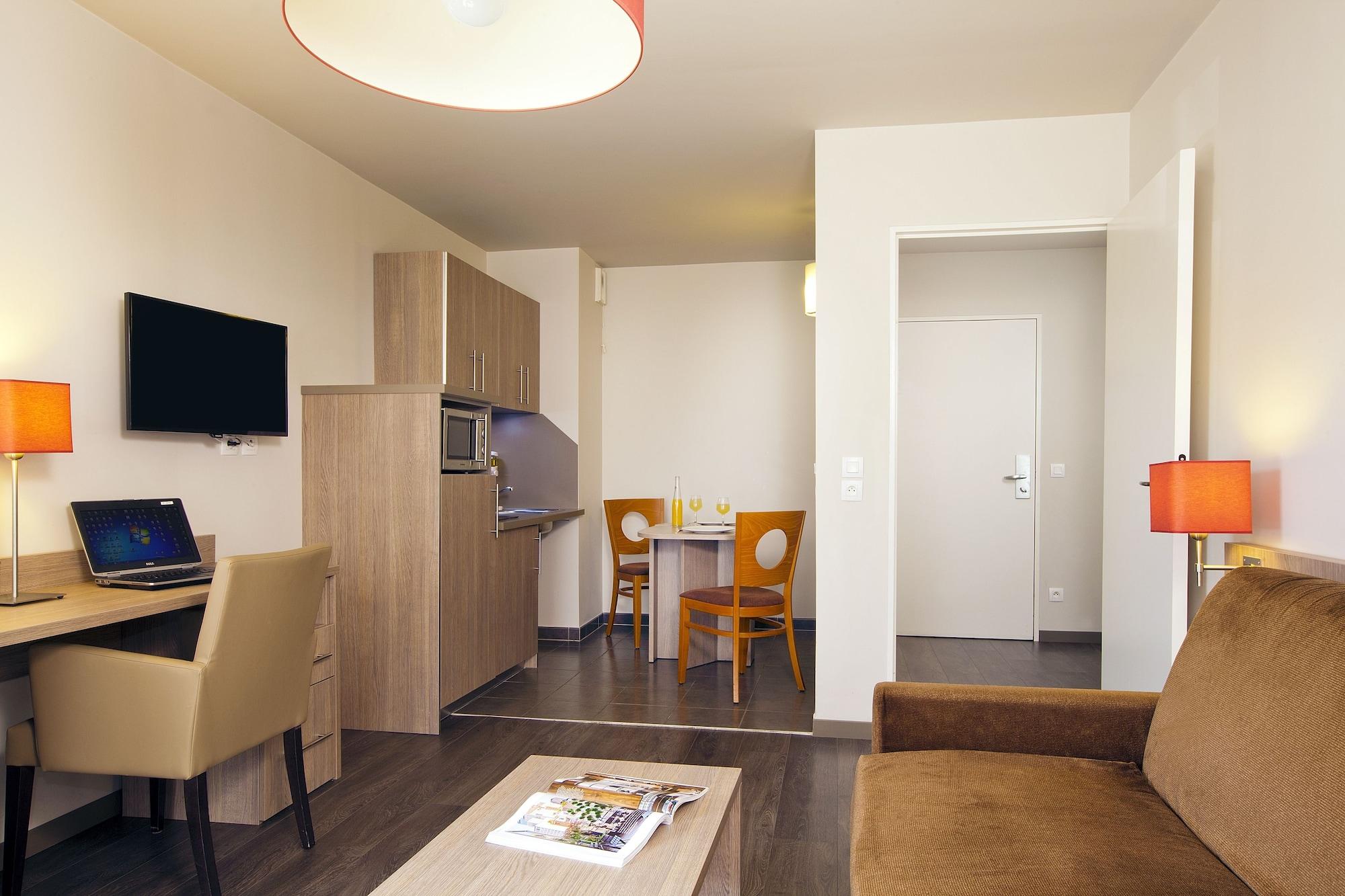 Residhome Paris-Guyancourt Buitenkant foto