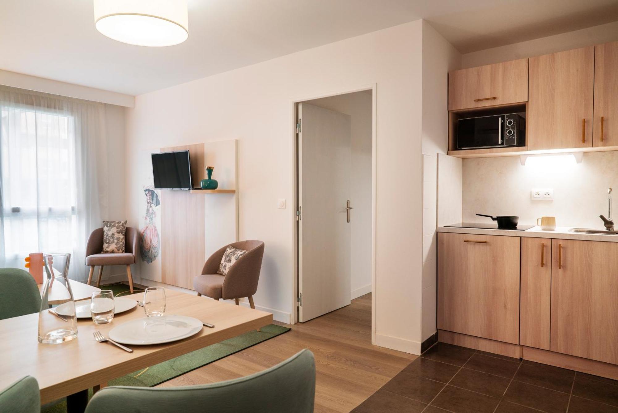 Residhome Paris-Guyancourt Buitenkant foto