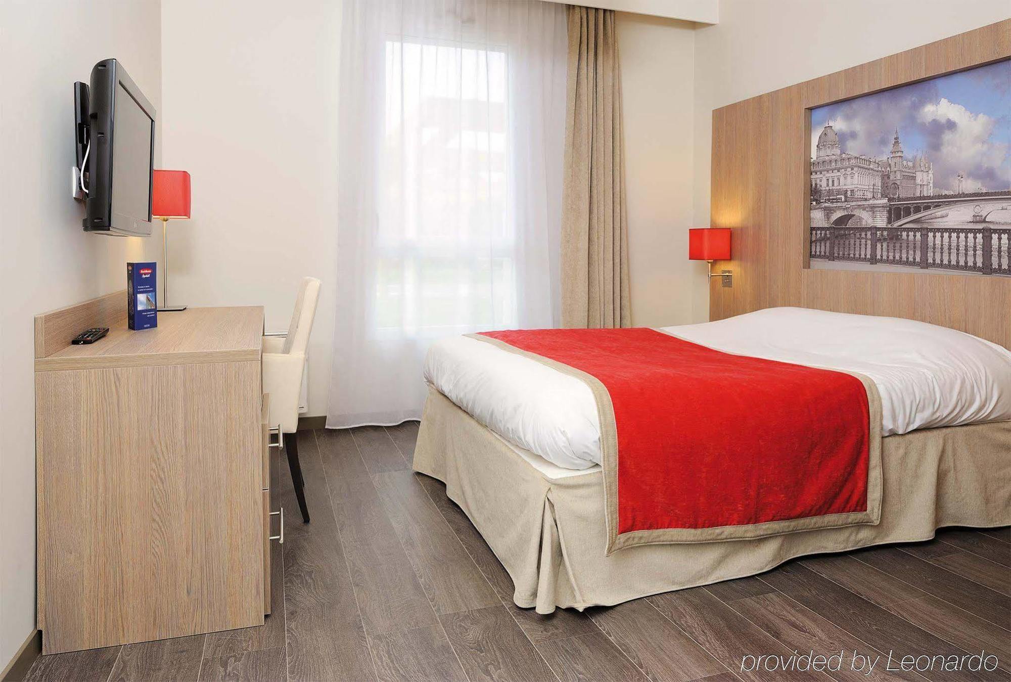Residhome Paris-Guyancourt Buitenkant foto