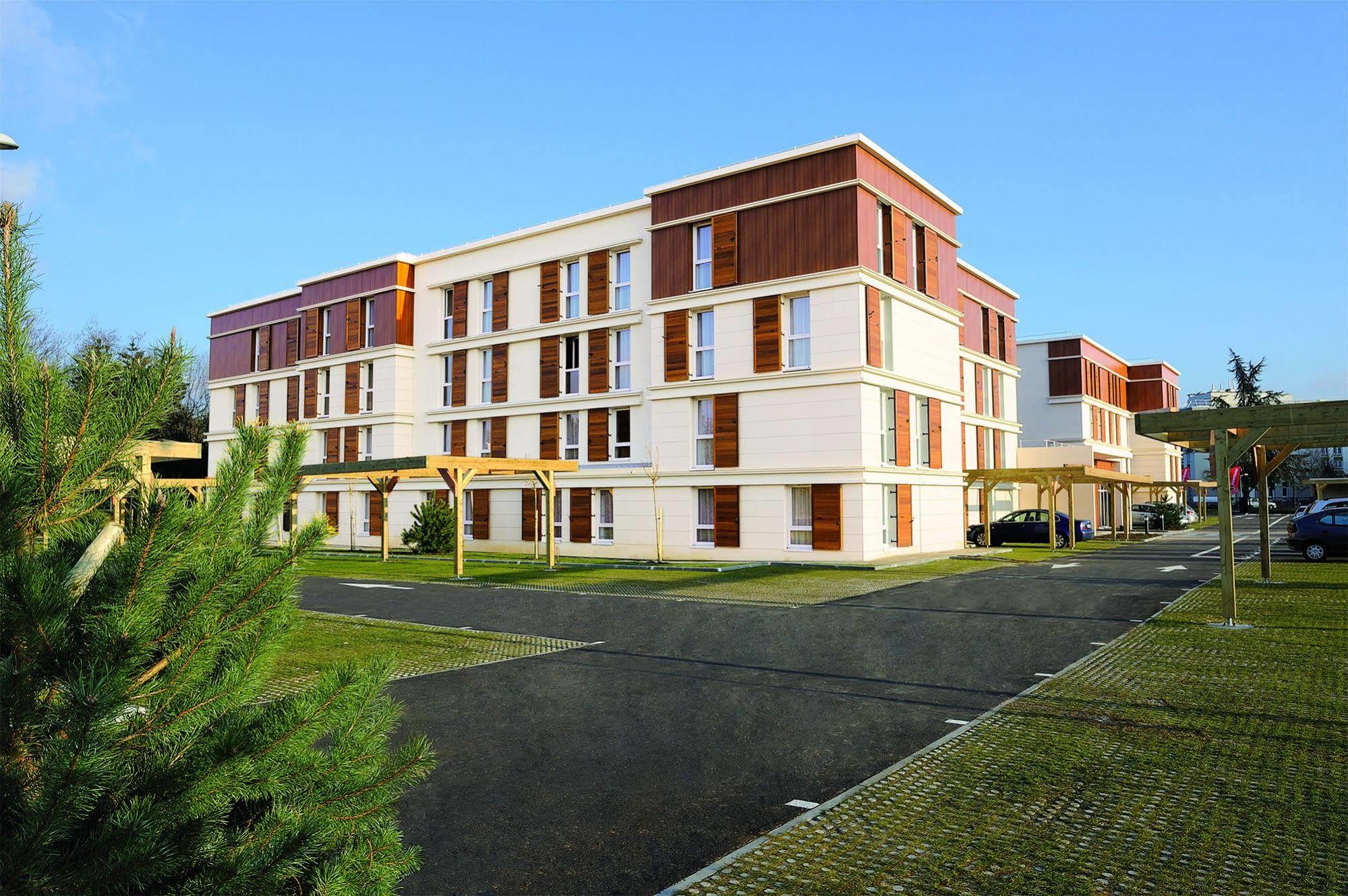 Residhome Paris-Guyancourt Buitenkant foto